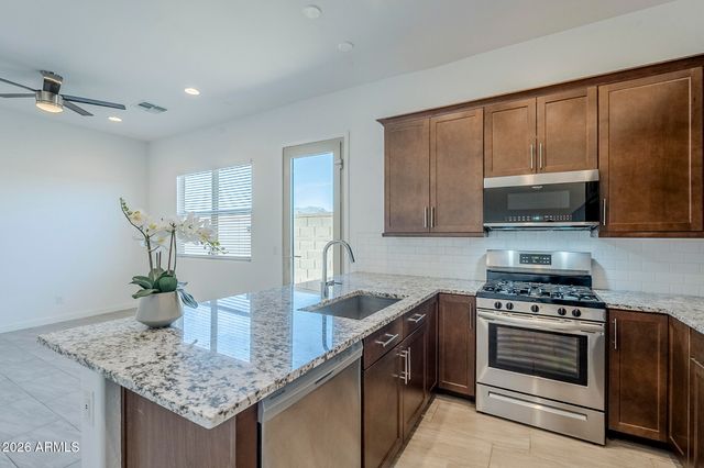 18934 W SIERRA Street, Surprise, AZ 85388