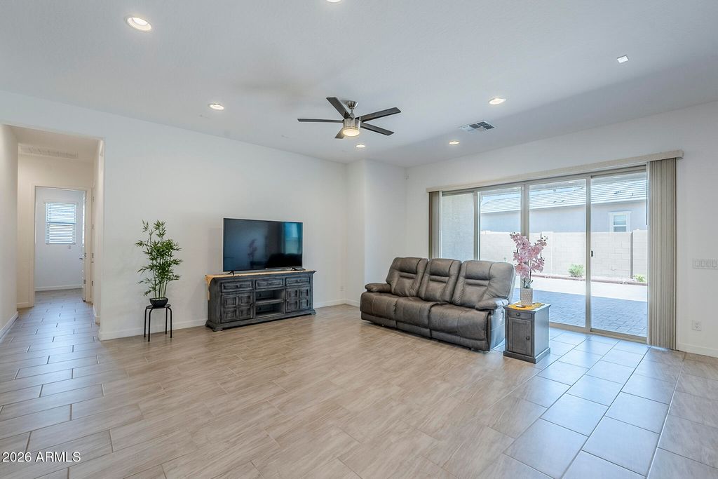 18934 W SIERRA Street, Surprise, AZ 85388 — photo 5