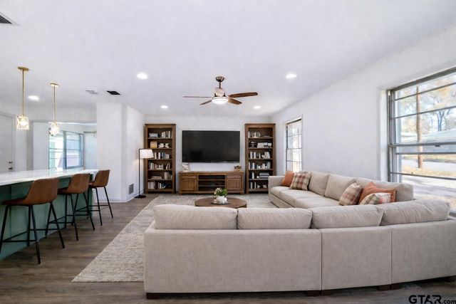 2419 Pounds Ave, Tyler, TX 75701