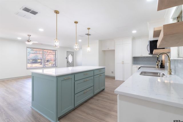 2419 Pounds Ave, Tyler, TX 75701