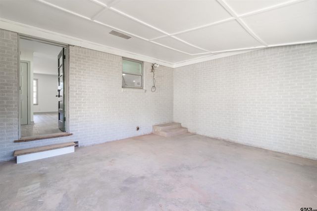 2419 Pounds Ave, Tyler, TX 75701