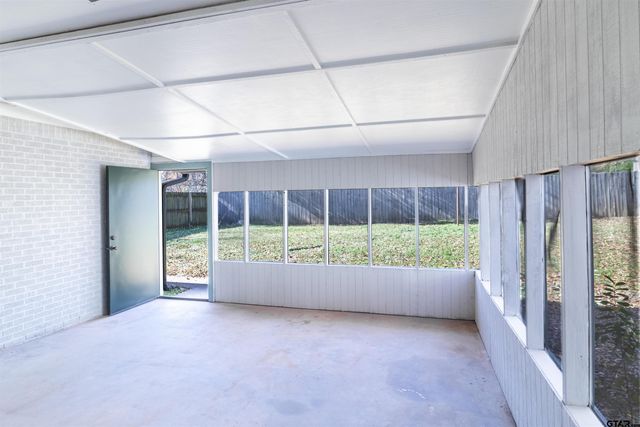 2419 Pounds Ave, Tyler, TX 75701