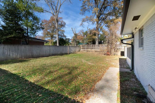 2419 Pounds Ave, Tyler, TX 75701