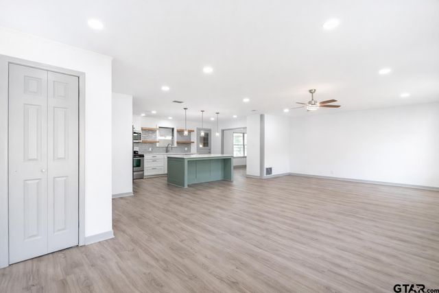 2419 Pounds Ave, Tyler, TX 75701