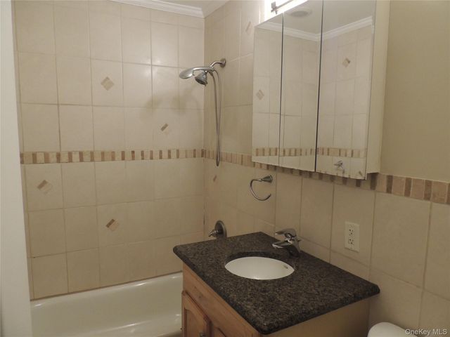 2910 Barclay Manor, Newburgh, NY 12550