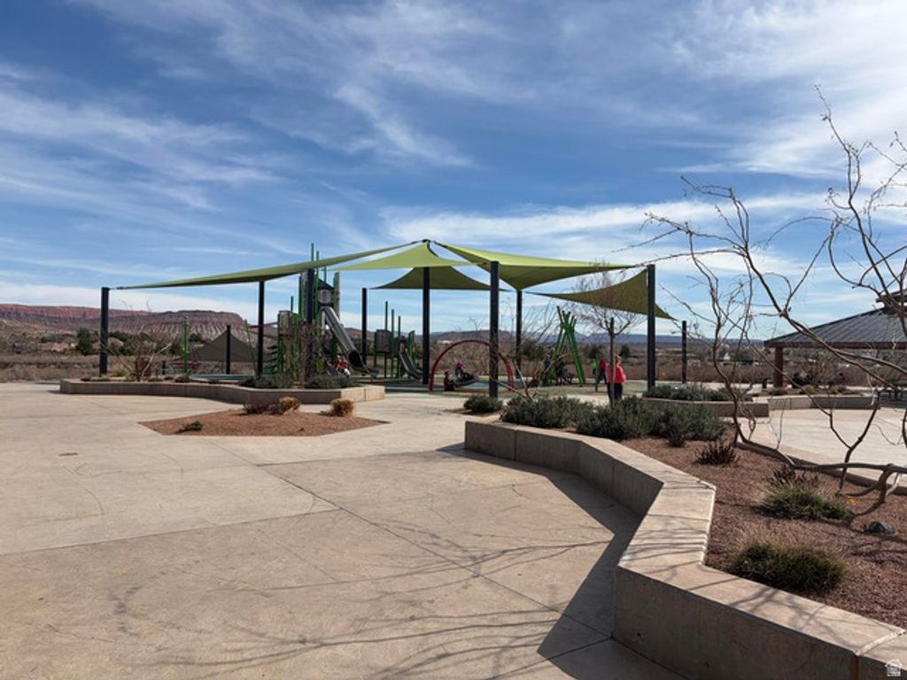 Image 20 of property listing at 316 S 2450 E #41, St. George, UT 84790