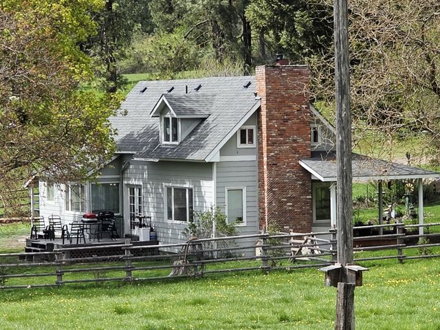 28628 N Dunn Rd, Chattaroy, WA 99003