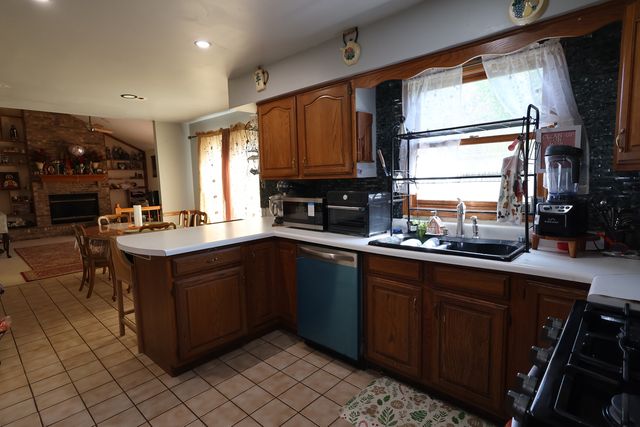 2166 Jordan Lane, Elgin, IL 60123
