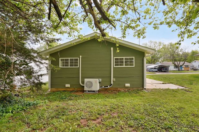 733 N Warren Avenue, Springfield, MO 65802