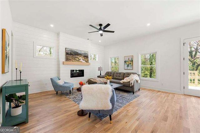 2860 3RD Avenue SW, Atlanta, GA 30315