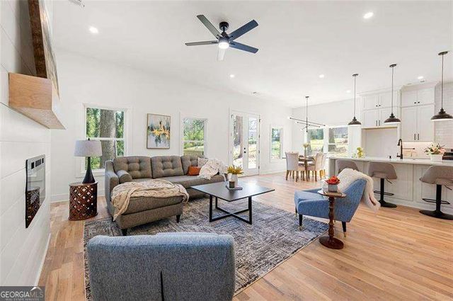 2860 3RD Avenue SW, Atlanta, GA 30315