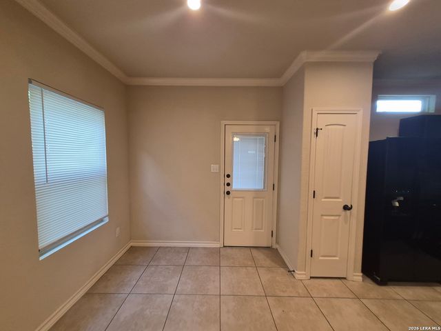 7014 Lakeview Dr Unit 101, San Antonio, TX 78244