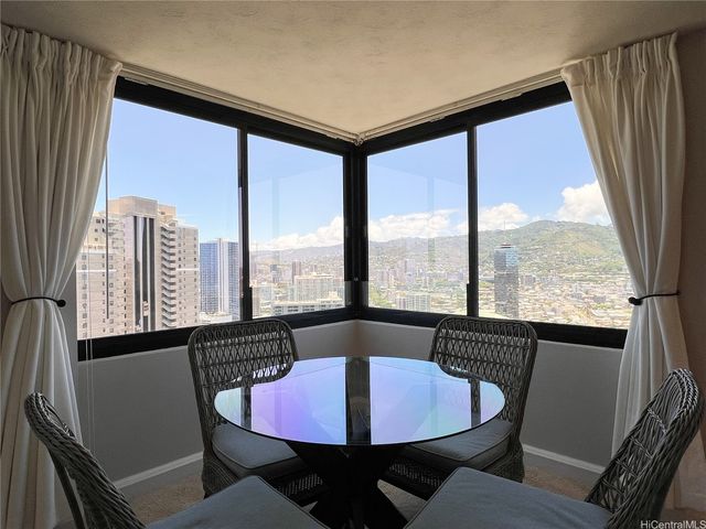 343 Hobron Lane 3701, Honolulu, HI 96815