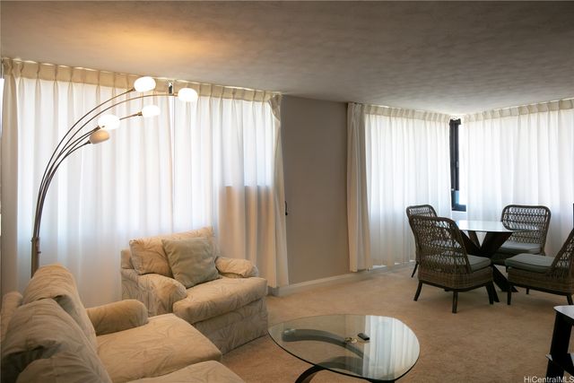 343 Hobron Lane 3701, Honolulu, HI 96815