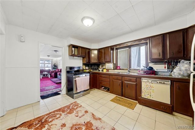 81 Philadelphia Street, Buffalo, NY 14207