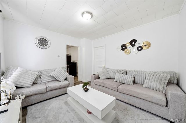 81 Philadelphia Street, Buffalo, NY 14207