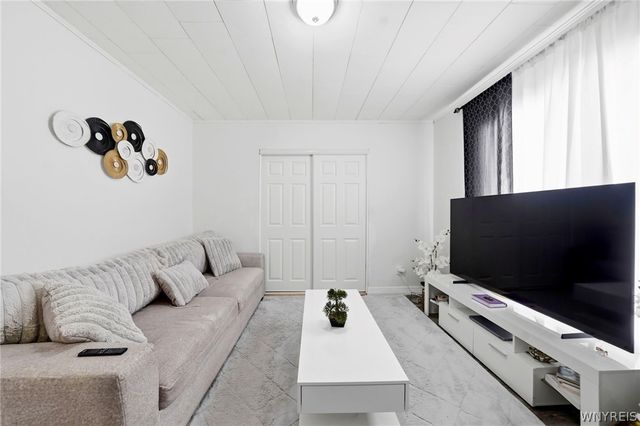 81 Philadelphia Street, Buffalo, NY 14207