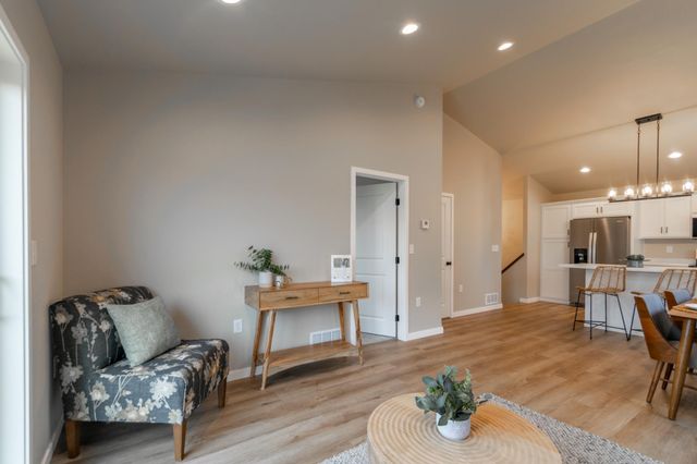 6224 86th Avenue S, Horace, ND 58047