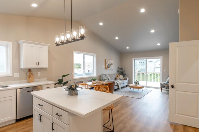 6224 86th Avenue S, Horace, ND 58047