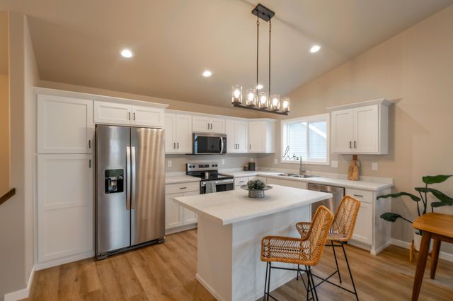 6224 86th Avenue S, Horace, ND 58047