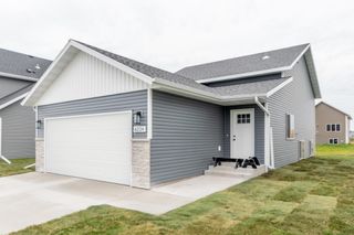 6224 86th Avenue S, Horace, ND 58047