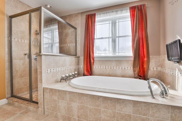 391 Turner Way, Laconia, NH 03246