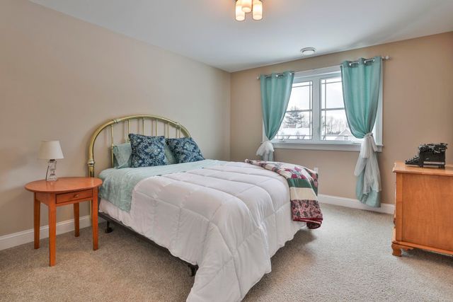 391 Turner Way, Laconia, NH 03246