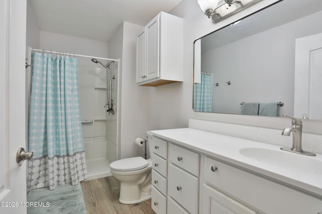 69 Rose Hill Road, Barnegat, NJ 08005