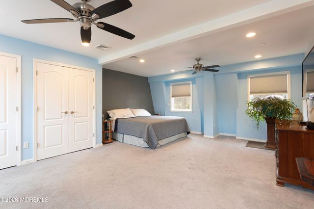 69 Rose Hill Road, Barnegat, NJ 08005