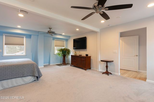 69 Rose Hill Road, Barnegat, NJ 08005