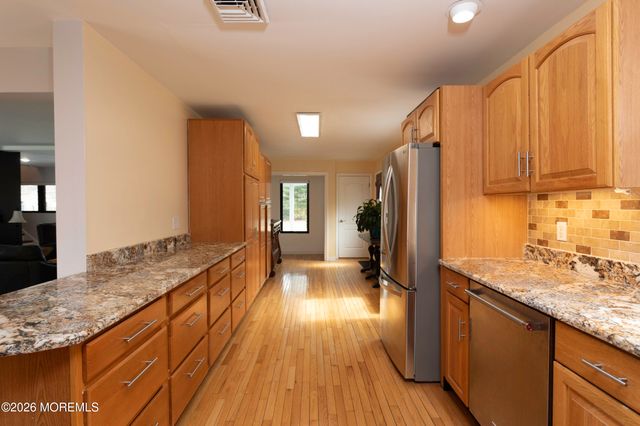 69 Rose Hill Road, Barnegat, NJ 08005
