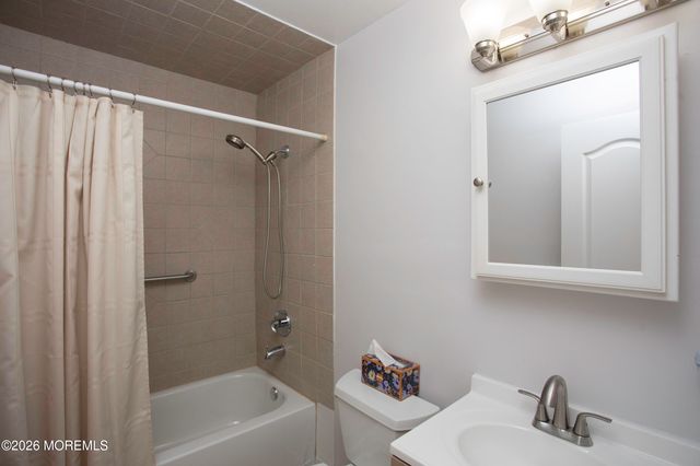 69 Rose Hill Road, Barnegat, NJ 08005