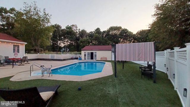 69 Rose Hill Road, Barnegat, NJ 08005