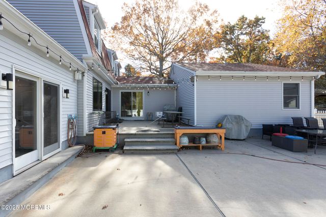 69 Rose Hill Road, Barnegat, NJ 08005