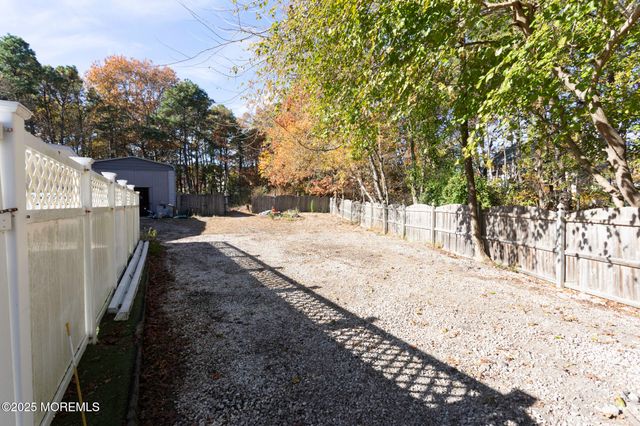 69 Rose Hill Road, Barnegat, NJ 08005