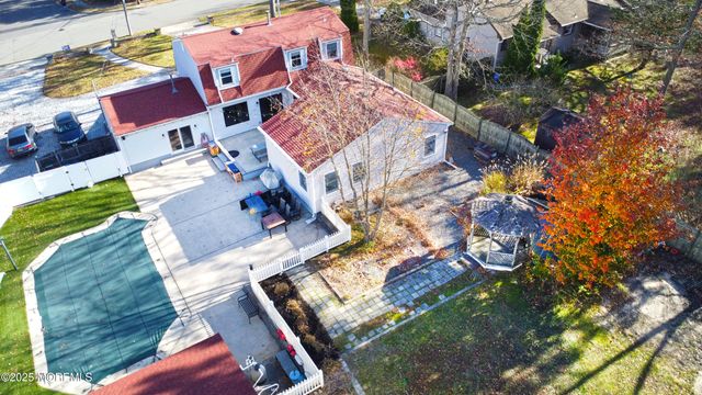 69 Rose Hill Road, Barnegat, NJ 08005