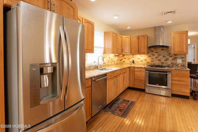 69 Rose Hill Road, Barnegat, NJ 08005