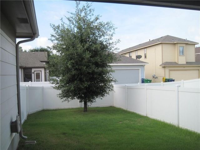 1828 Forsythe Drive, Savannah, TX 76227