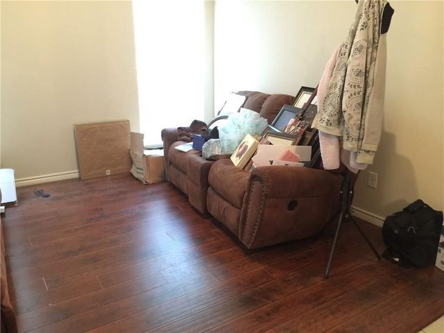 1828 Forsythe Drive, Savannah, TX 76227