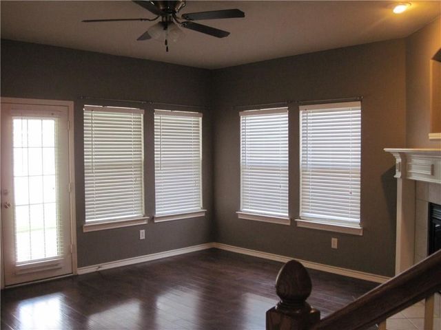 1828 Forsythe Drive, Savannah, TX 76227