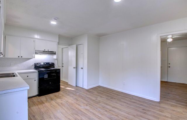 2813 Dorchester Drive, Little Rock, AR 72204