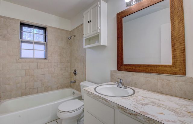 2813 Dorchester Drive, Little Rock, AR 72204