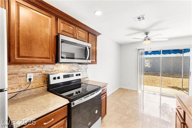 5831 Medallion Drive 101, Las Vegas, NV 89122