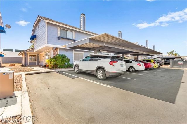 5831 Medallion Drive 101, Las Vegas, NV 89122