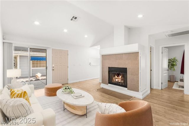 5831 Medallion Drive 101, Las Vegas, NV 89122
