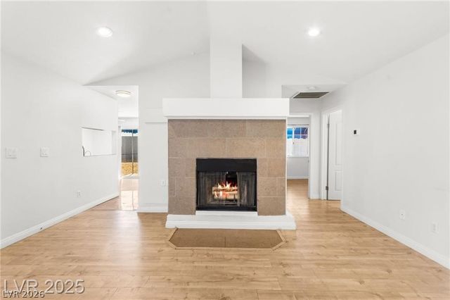 5831 Medallion Drive 101, Las Vegas, NV 89122