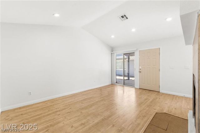 5831 Medallion Drive 101, Las Vegas, NV 89122