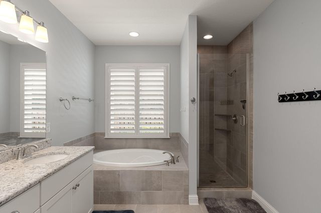 129 Leap Year Lane, Freeport, FL 32439