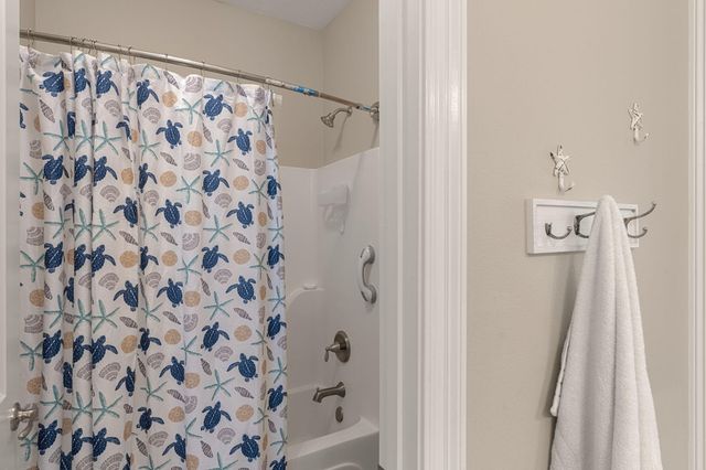 129 Leap Year Lane, Freeport, FL 32439