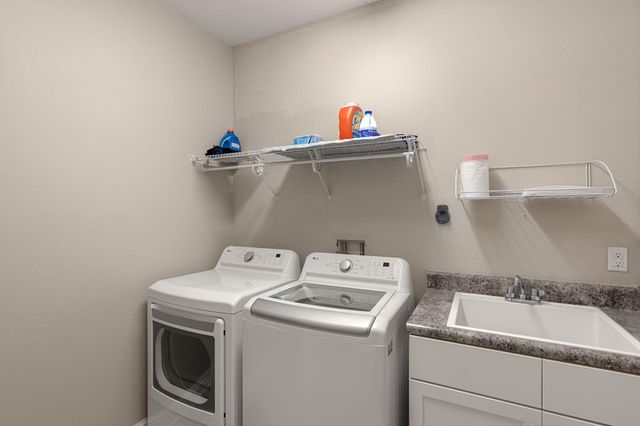 129 Leap Year Lane, Freeport, FL 32439